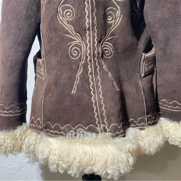 Vtg Afghan curly lamb wool shearling embroidered suede coat penny lane Mongolian - Picture 11 of 16